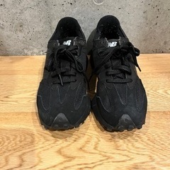 30日までの限定出品 ニューバランスMR327SI NEW BALNCEの画像