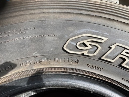 ダンロップ　グラントレックMT2 255/85R16 