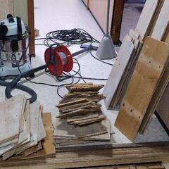 【無料】大量の木材🌲廃材🌲バラ板🌲キャンプファイヤー🔥の画像