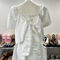 新品白ワンピース　Mサイズぐらいの画像