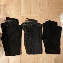美品　レディースジーンズ　3本の画像