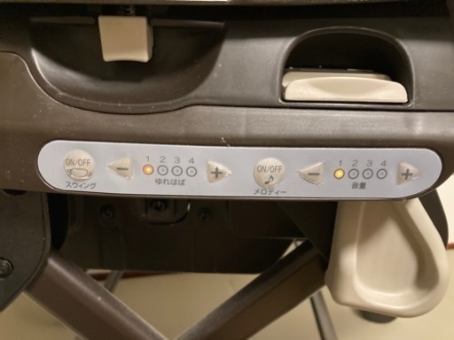 コンビ ネムリラ4キャス オートスウィング lotta 【動作確認済】