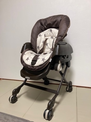 コンビ ネムリラ4キャス オートスウィング lotta 【動作確認済】