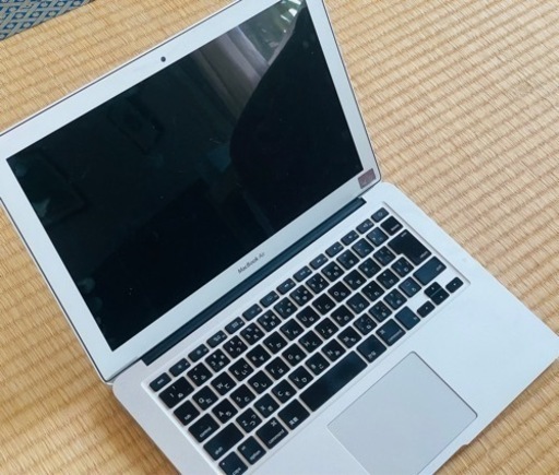 ノートパソコン　MacBook Air (Mid 2013) シルバー