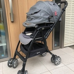 アップリカ　ベビーカーの画像