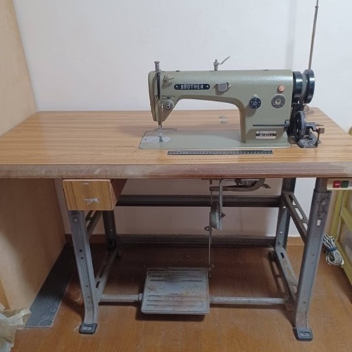 ナオ様商談中　brother 工業用、職業用ミシン　DB2-B714-3