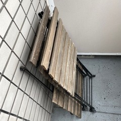 イケアの椅子と机の画像