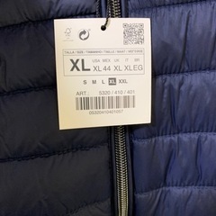 Zara ダウンベストの画像
