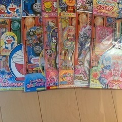 ⭐︎ 値下げ どこのお店よりお得⭐︎  未開封　手持ちキャラクター花火の画像