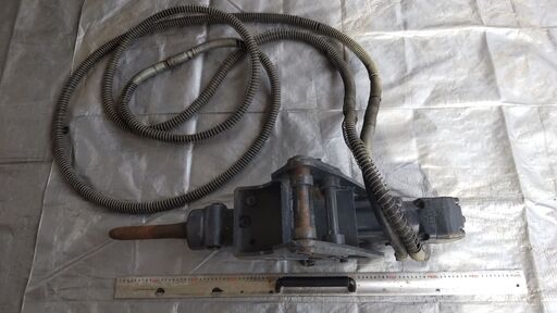 ミニユンボ用油圧ブレーカー