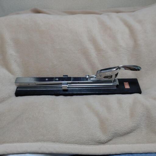 製本用ホッチキス　MAX HD-3LDⅢ