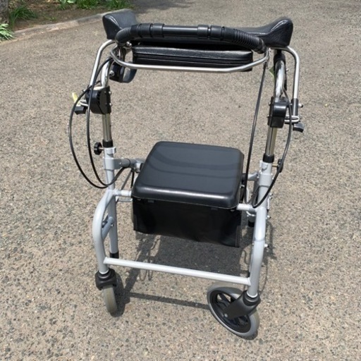 歩行器 介護用品