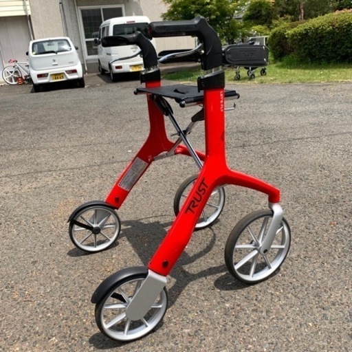 歩行器　介護用品