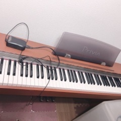 電子ピアノ