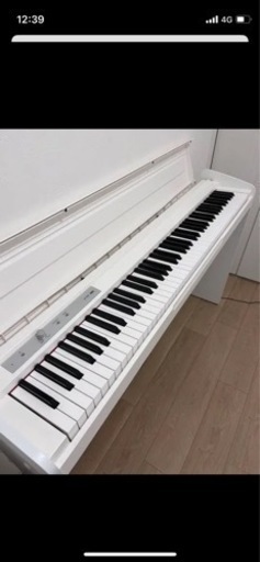 電子ピアノ　KORG180 ホワイト　白