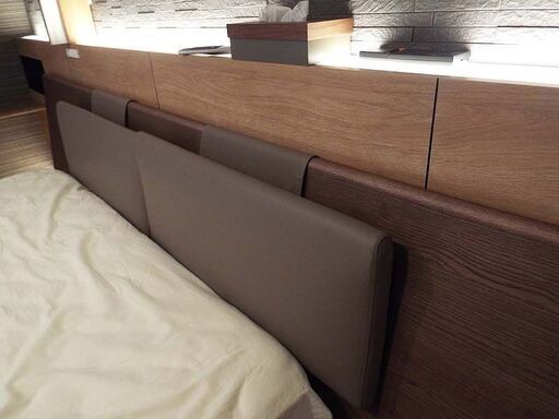 新品同様 cassina カッシーナ L42 ACUTE WIDE HEADBOARD アキュート キングベッド マットレス付き