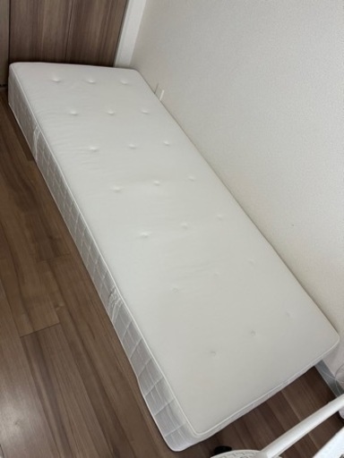 【新生活に】セミシングル マットレス 2つでクイーンサイズにも 1/2