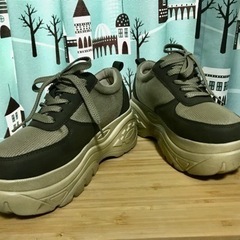 【決まりました】厚底シューズを差し上げますの画像