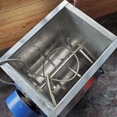 さぬき麺機 手打麺機専門製作 手打ち麺用ネリ機 プレスニーダー スーパーニーダー コネ機 100V 動作確認済（動画有） 製麺機 業務用#11350の画像