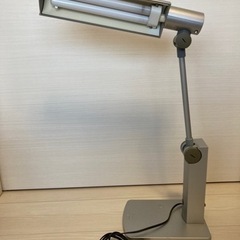 デスクライト蛍光灯