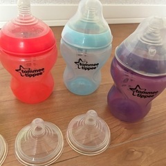 Tommee Tippee 哺乳瓶　6個　乳首4つ セットの画像