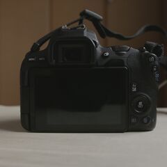 Canon Rebel SL2 ボディの画像