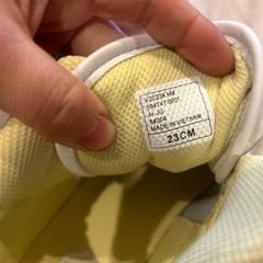 【値下げ】VANS スニーカー 23センチの画像