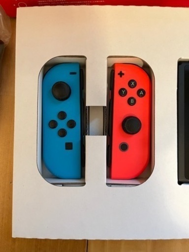 Nintendo switch ジョイコン2個付き