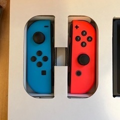 Nintendo switch ジョイコン2個付きの画像