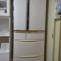 冷蔵庫、食器棚（片方のみ可）