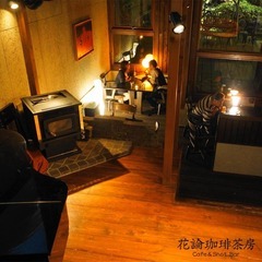 喫茶店・カフェスタッフ　(便利な車通勤可)の画像