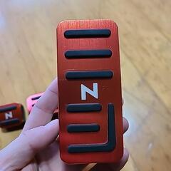 N-BOX アルミペダル　赤色の画像