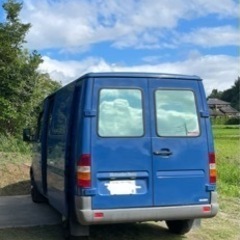 メルセデス•ベンツトランスポーターT1N 212Dの画像