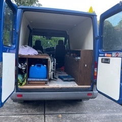 メルセデス•ベンツトランスポーターT1N 212Dの画像