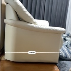 白いソファー お譲りします。の画像