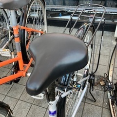 🚲極美品🚲26インチ 自転車 軽快車 ママチャリ シルバー 527の画像