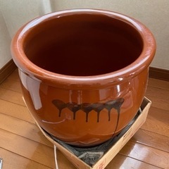 大型甕（カメ）