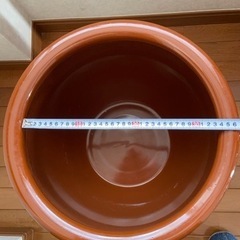 大型甕（カメ）の画像