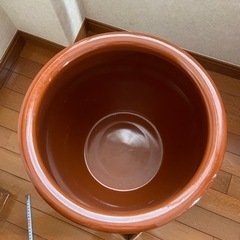 大型甕（カメ）の画像