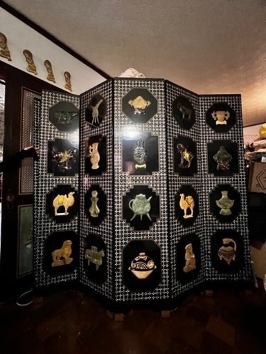 中国　古玩玉石神獸細密彫刻衝立