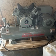 日立ベビコンコンプレッサー3馬力　2.2kW