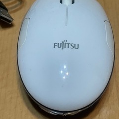 FUJITSU LIMITED 富士通 マウス 白の画像