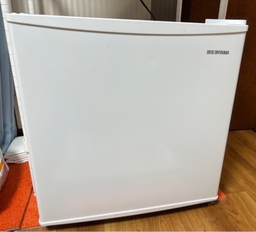 冷蔵庫 45L 小型 IRSD-5A ホワイト右開き