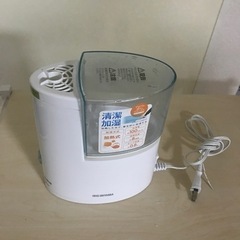アイリスオーヤマ  加熱式加湿器
