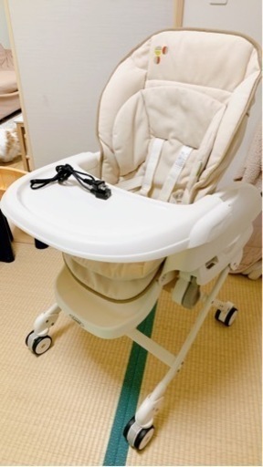 コンビ　ルシエスAT 電動ハイローチェア