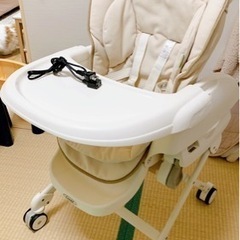 コンビ　ルシエスAT 電動ハイローチェア
