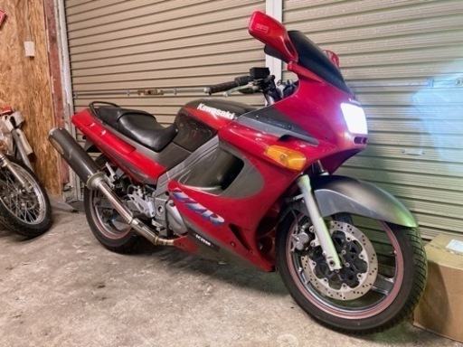 カワサキ　ZZR250 配送可能　支払いは現金or振り込みも可能　、