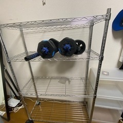 大きな棚を出品する　他の家具は全部無料！