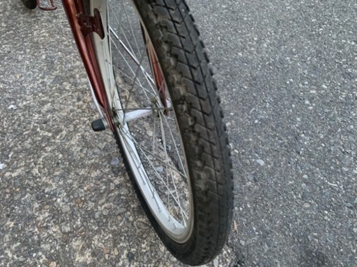 ??　折りたたみ自転車　２０インチ　6変速　赤