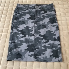 ユニクロ　迷彩柄スカート